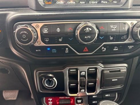 Used 2023 Jeep Wrangler Unlimited Rubicon 4xe w/ Safety Group image 28