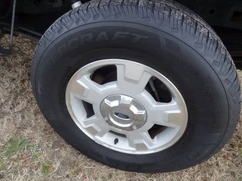 Used 2014 Ford F150 XLT w/ Equipment Group 301A Mid image 15