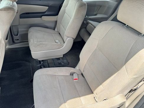 Used 2013 Honda Odyssey EX image 8
