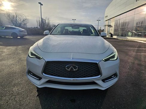 Used 2021 INFINITI Q60 3.0t Luxe w/ Essential Package image 2