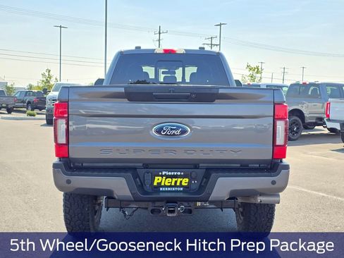Used 2022 Ford F350 Lariat w/ Black Appearance Package AWD/4WD image 5