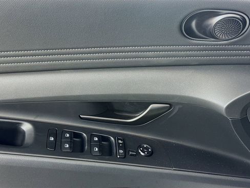 New 2026 Hyundai Elantra Sport FWD image 18