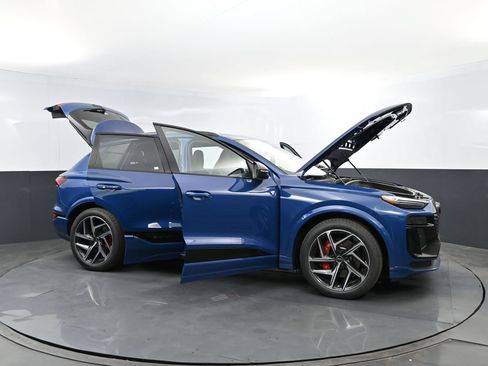 New 2027 Audi SQ6 e-tron Premium Plus AWD/4WD image 27