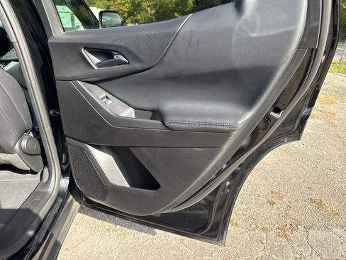 Used 2025 Chevrolet Equinox LT w/ Convenience Package II image 27