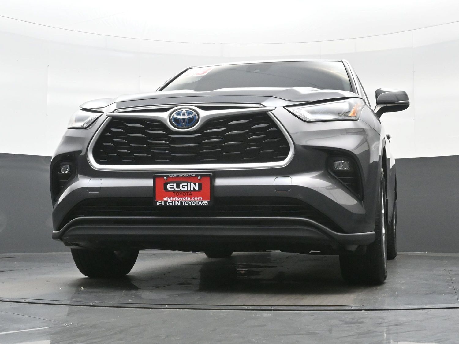 Used 2023 Toyota Highlander LE AWD/4WD image 27
