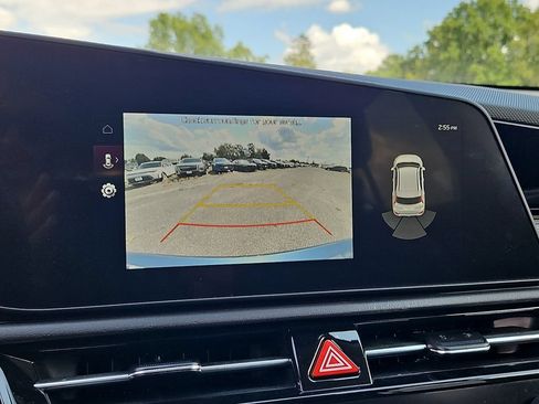 Certified 2025 Kia Niro EX w/ EX Cold Weather Package FWD image 17