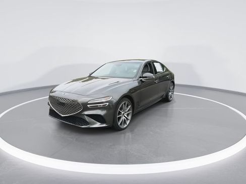 Used 2025 Genesis G70 2.5T RWD image 3