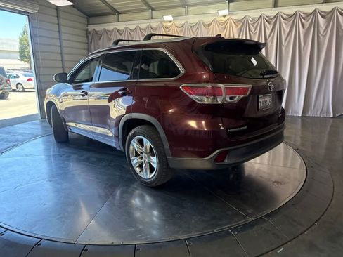 Used 2015 Toyota Highlander Limited FWD image 6