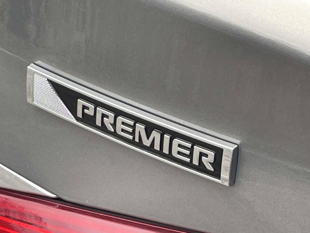 Used 2017 Chevrolet Impala Premier w/ Enhanced Convenience Package FWD image 11