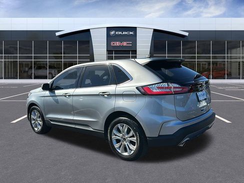 Used 2024 Ford Edge Titanium image 3