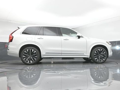 New 2026 Volvo XC90 B6 Ultra w/ Protection Package image 45