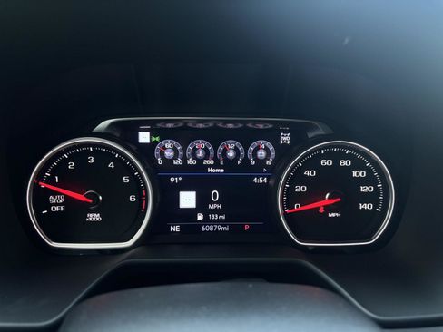 Used 2021 Chevrolet Tahoe Premier AWD/4WD image 16