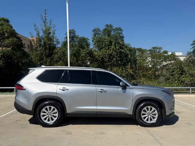 Used 2024 Toyota Grand Highlander AWD image 5