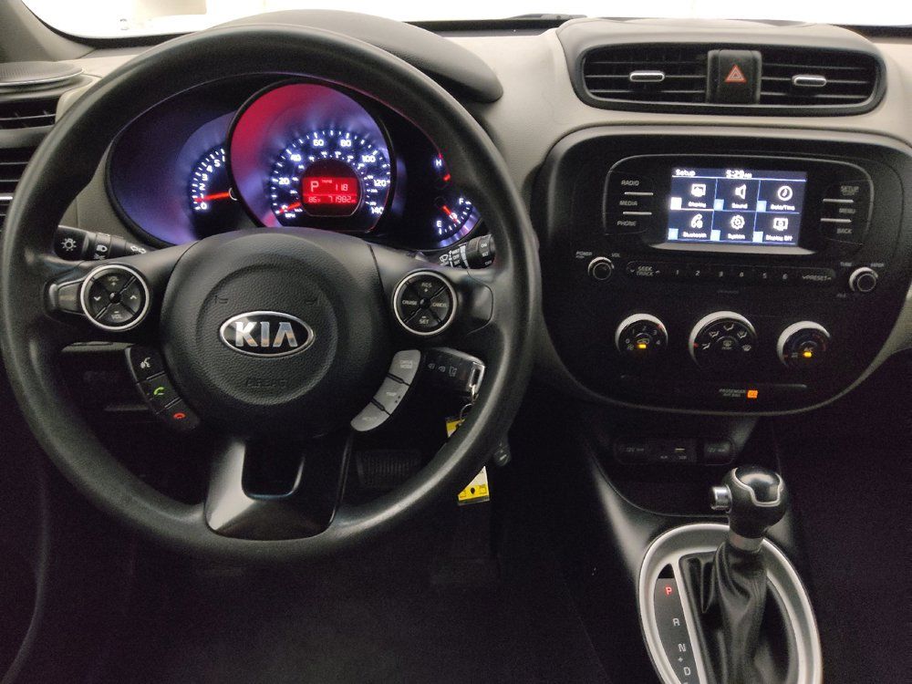 Used 2017 Kia Soul FWD image 22