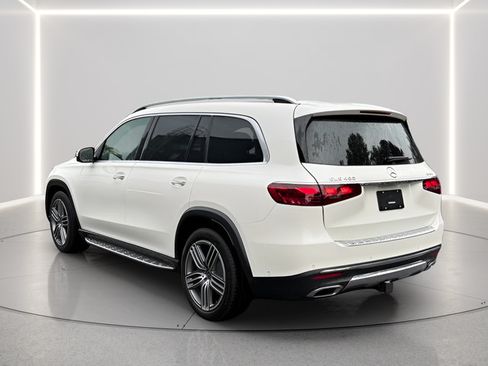 Used 2024 Mercedes-Benz GLS 450 4MATIC image 3