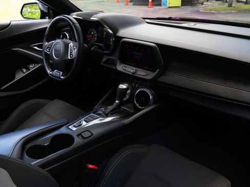 Used 2020 Chevrolet Camaro SS RWD image 21