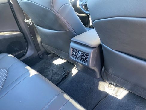 Used 2024 Toyota Camry SE image 20