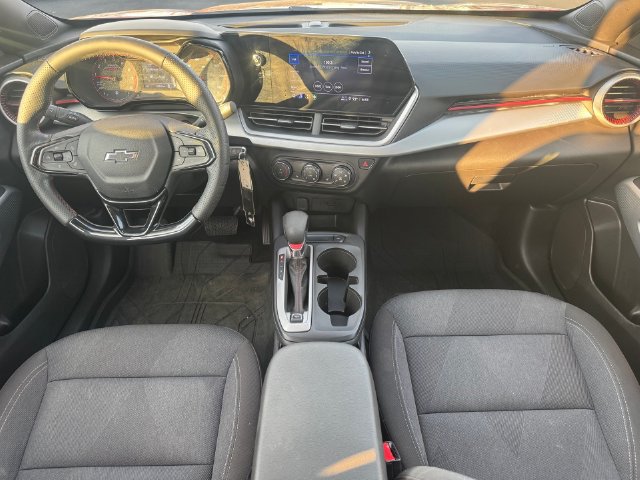 Used 2024 Chevrolet Trax RS w/ Driver Confidence Package FWD image 22