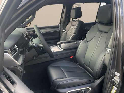 New 2026 Jeep Grand Wagoneer Limited AWD/4WD image 22
