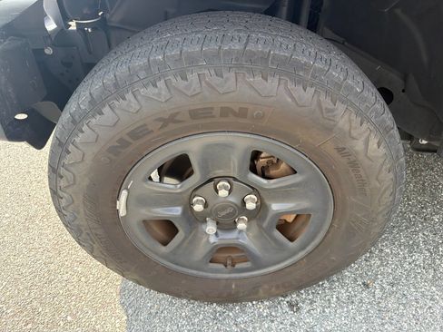 Used 2024 Jeep Wrangler Unlimited Sport AWD/4WD image 13