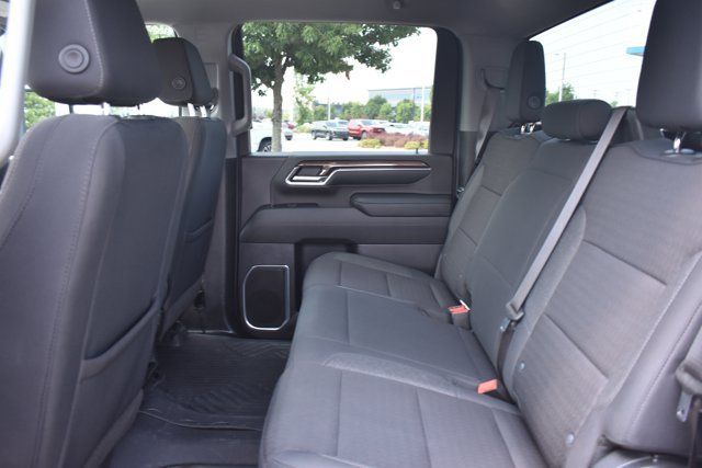 Used 2024 Chevrolet Silverado 2500 LT AWD/4WD image 20