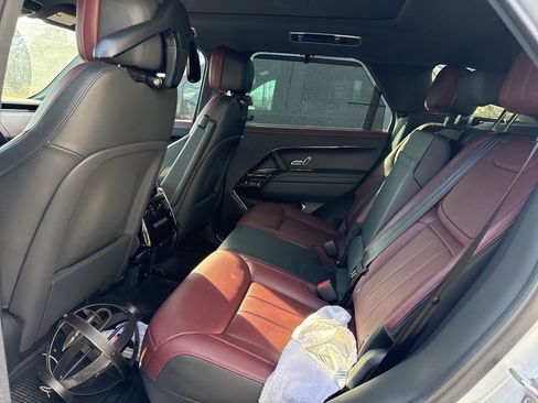 Used 2024 Land Rover Range Rover Sport Dynamic SE image 3