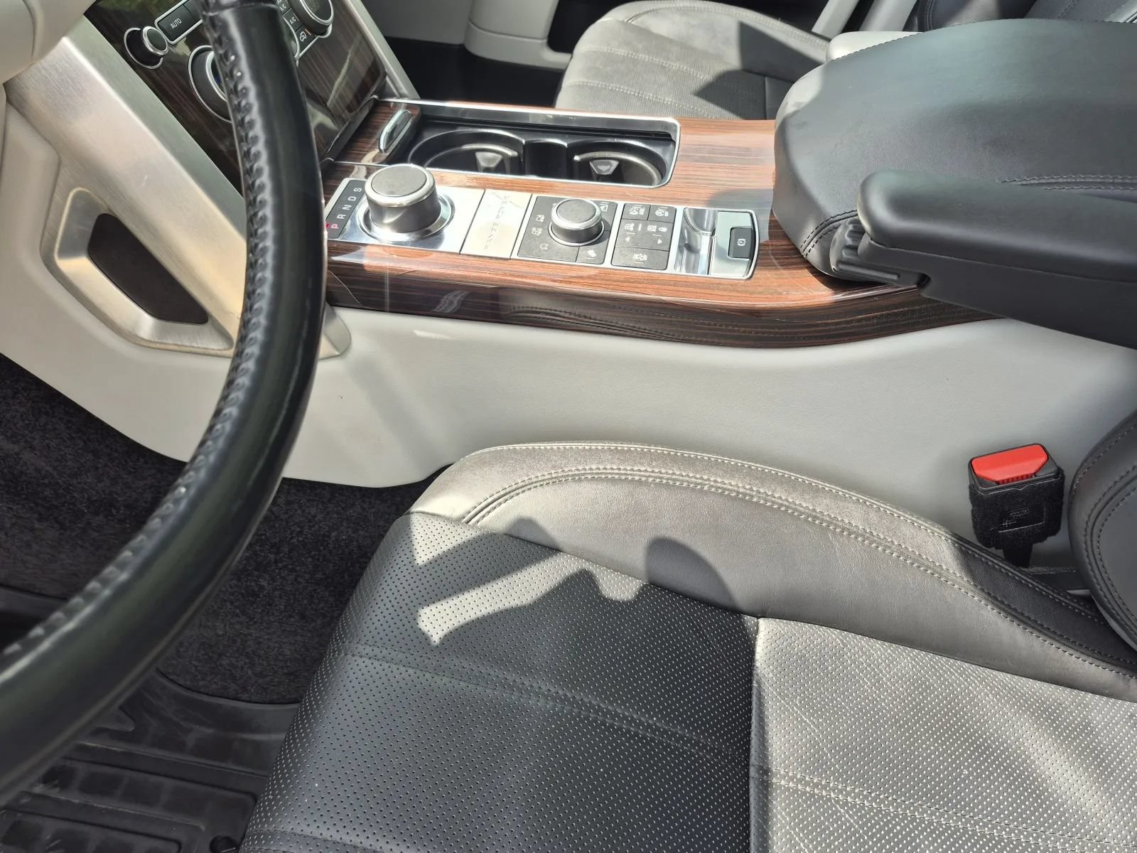 Used 2016 Land Rover Range Rover HSE AWD/4WD image 15