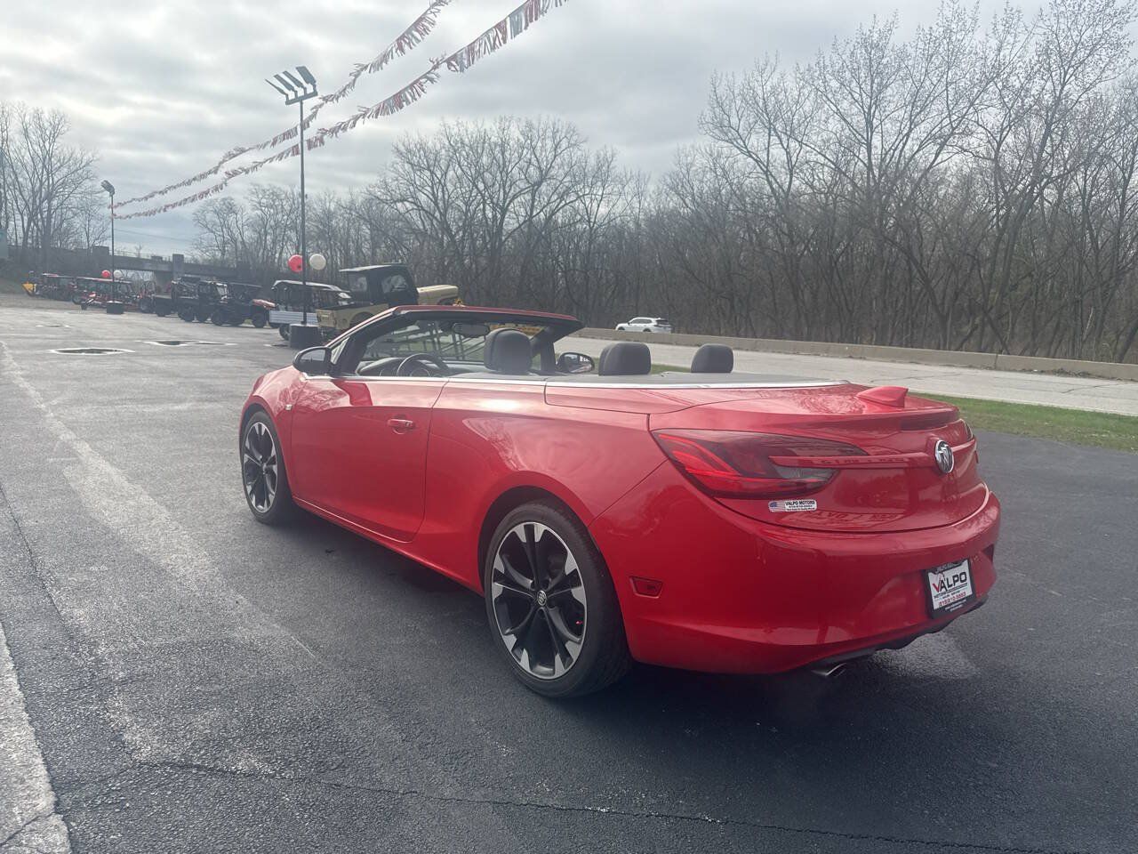 Used 2018 Buick Cascada Sport Touring w/ Dark Effects Package FWD image 16