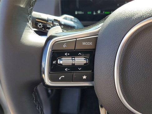 New 2026 Kia Carnival SX image 12