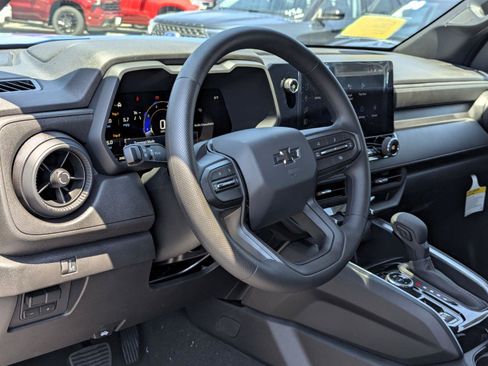 New 2026 Chevrolet Colorado Trail Boss AWD/4WD image 9