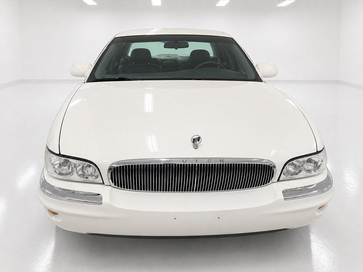 Used 2002 Buick Park Avenue FWD image 2