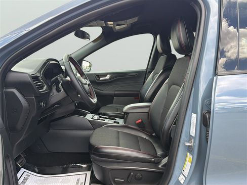 Used 2024 Ford Escape ST-Line Select w/ Tech Pack #2 AWD/4WD image 12
