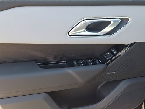 New 2026 Land Rover Range Rover Velar S AWD/4WD image 9