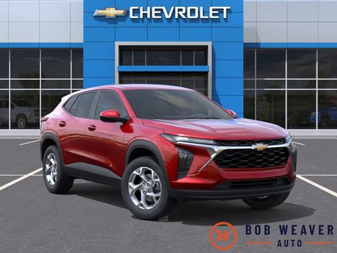 New 2026 Chevrolet Trax LS w/ LS Convenience Package FWD image 8