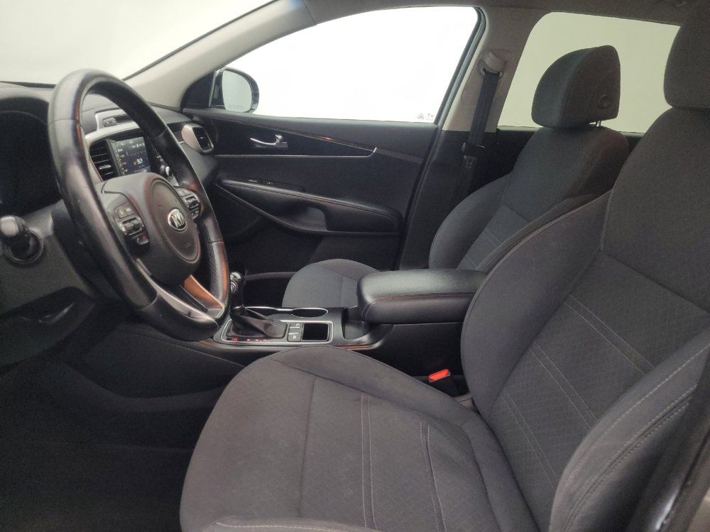 Used 2017 Kia Sorento FWD w/ LX Convenience Package image 17