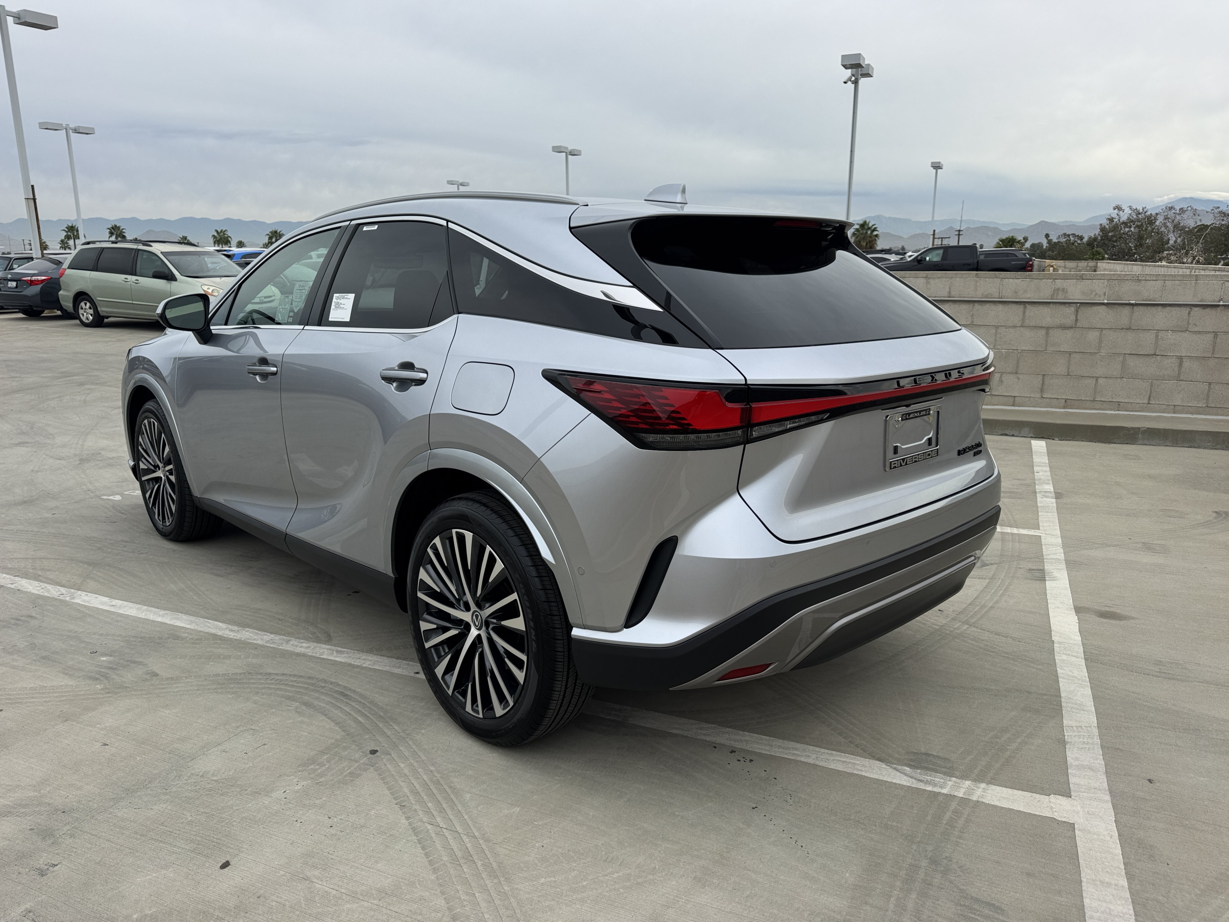 New 2026 Lexus RX 350h AWD/4WD image 7