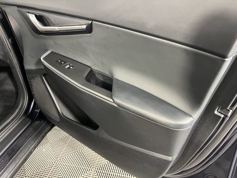 Used 2024 Kia EV6 Light image 36