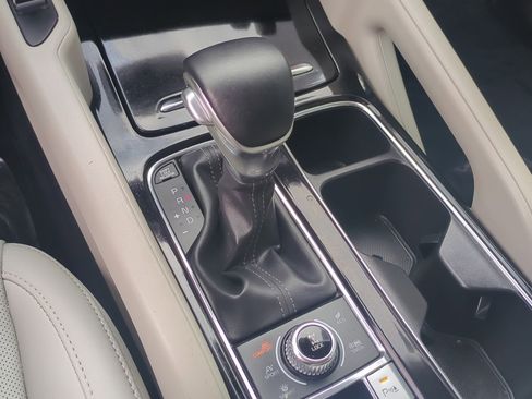 Used 2024 Kia Telluride S w/ S Sunroof Package image 28