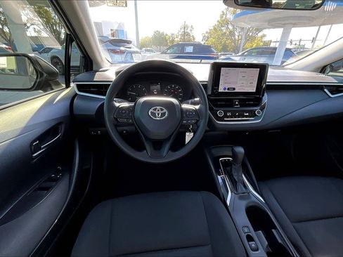 Used 2025 Toyota Corolla LE FWD image 14