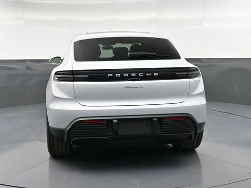New 2026 Porsche Macan 4 Electric AWD/4WD image 7