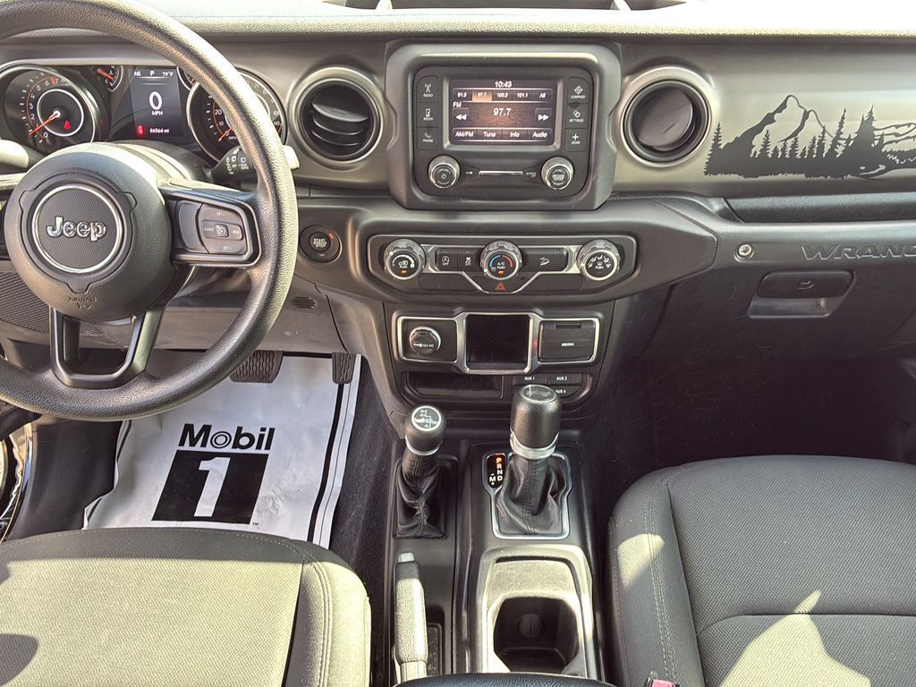 Used 2021 Jeep Wrangler Unlimited Sport AWD/4WD image 32