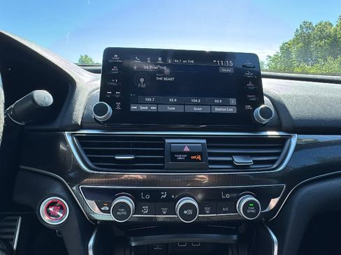 Used 2022 Honda Accord Sport image 15