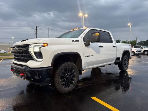 New 2026 Chevrolet Silverado 2500 LTZ w/ LTZ Plus Package AWD/4WD image 2