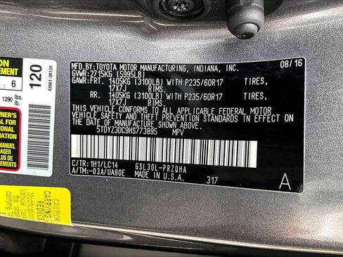 Used 2017 Toyota Sienna XLE image 37
