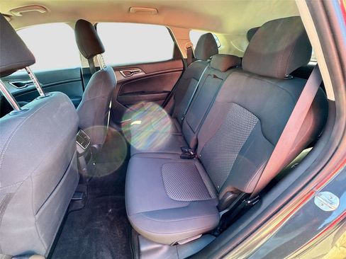 Used 2023 Kia Sportage LX image 22