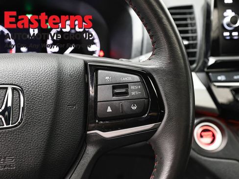 Used 2025 Honda Odyssey Sport-L image 16