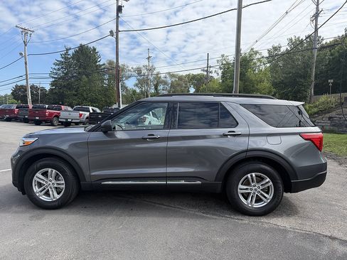 Certified 2023 Ford Explorer XLT w/ Equipment Group 202A AWD/4WD image 7