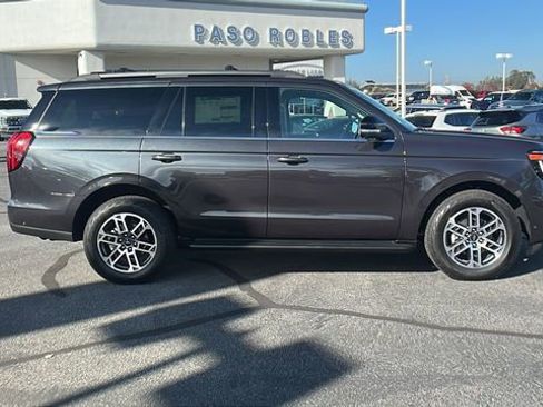 New 2025 Ford Expedition Active image 2