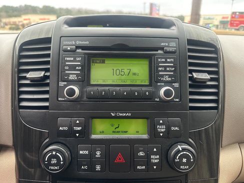 Used 2012 Kia Sedona EX w/ Luxury Pkg image 29