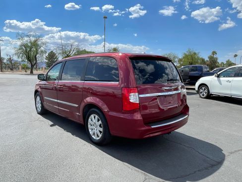 Used 2012 Chrysler Town & Country Touring w/ Entertainment Group #1 image 3